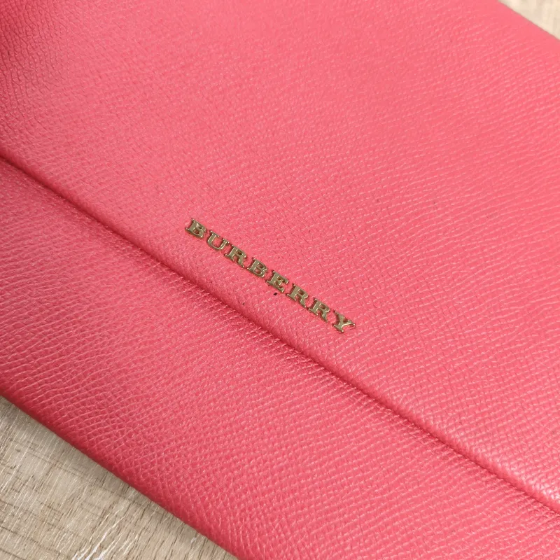 BURBERRY Clutch Clutch Pink Calfskin 22.5*15.5 — detail view 5 of 10