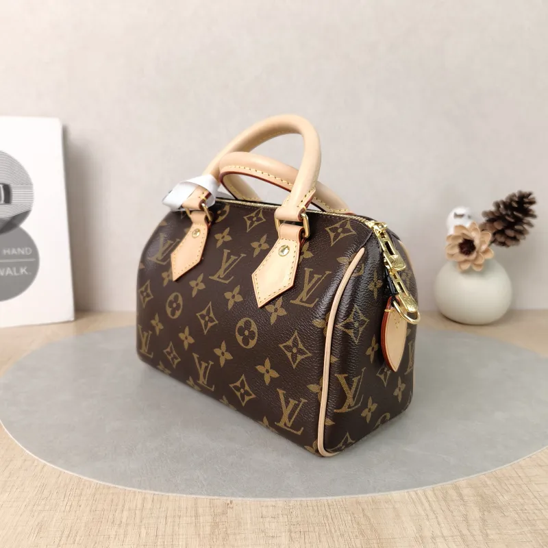 Louis Vuitton Crossbody Bag Speedy20 Shoulder Strap PVC Small20.5 × 12 × 13.5 cm — cover view 2 of 5