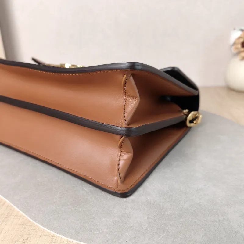 Louis Vuitton Crossbody Bag Dauphine Monogram PVC Medium 25 × 10.5 × 17 cm — detail view 5 of 15