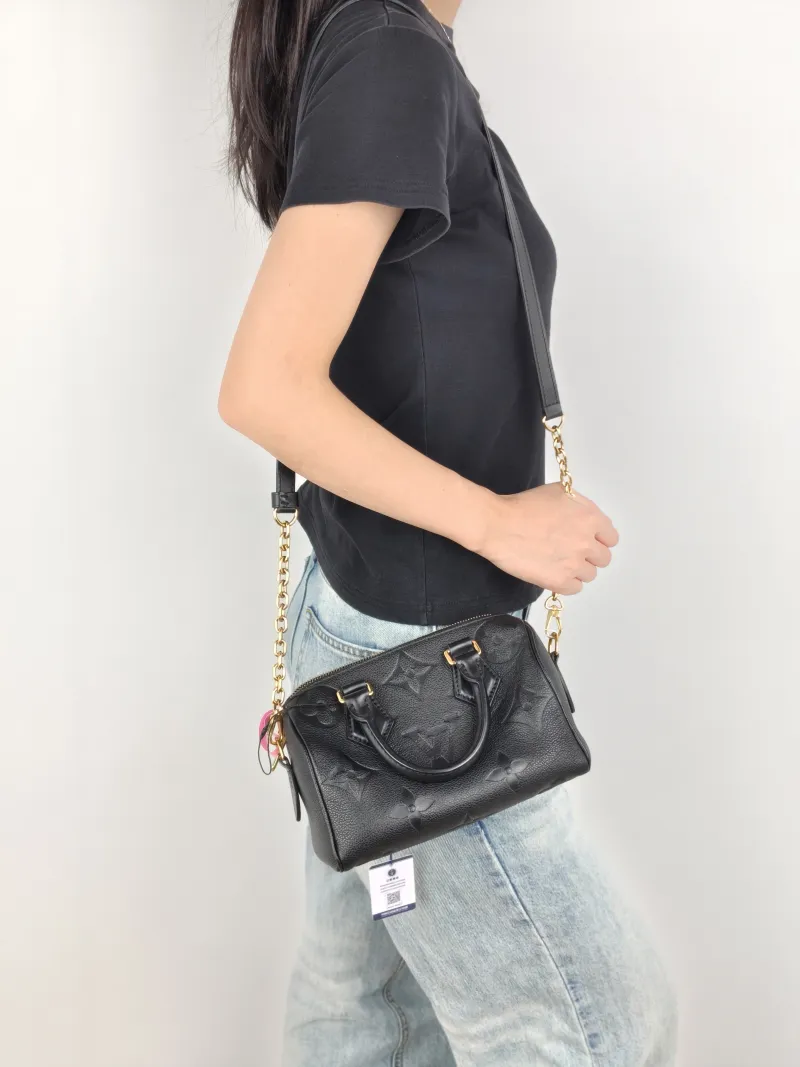 Louis Vuitton Crossbody Bag Speedy20Black Calfskin Small20.5 × 12 × 13.5 cm — on-model view 3 of 3