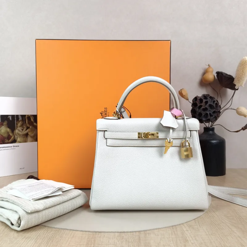 Hermès Shoulder Bag Kelly 25 Gold-Tone Hardware Grey Togo Calfskin Small25 × 7 × 17 cm — cover view 6 of 6