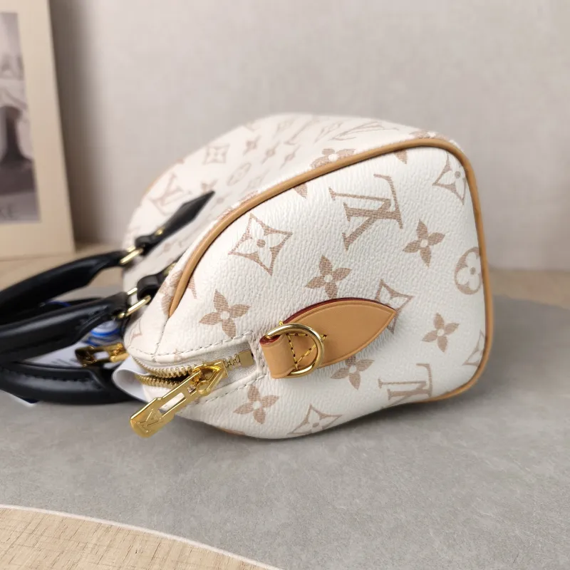 Louis Vuitton Shoulder Bag Speedy20 · Black PVC One Size 20 × 12.5 × 15 cm — detail view 8 of 14