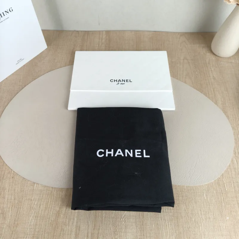 Chanel Backpack Duma Black Calfskin Large 21 × 13 × 23 cm — detail view 6 of 13