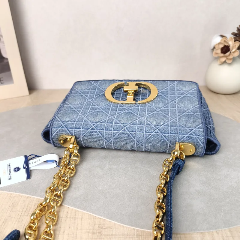 DIOR Crossbody Bag Caro Chain Bag Blue Small 20 × 7 × 13.5 cm — detail view 4 of 10