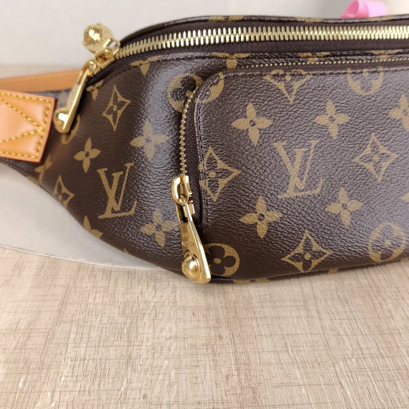 Louis Vuitton Belt Bag Rush Belt Bag Monogram PVC One Size 30 × 8 × 15 cm — detail view 8 of 11