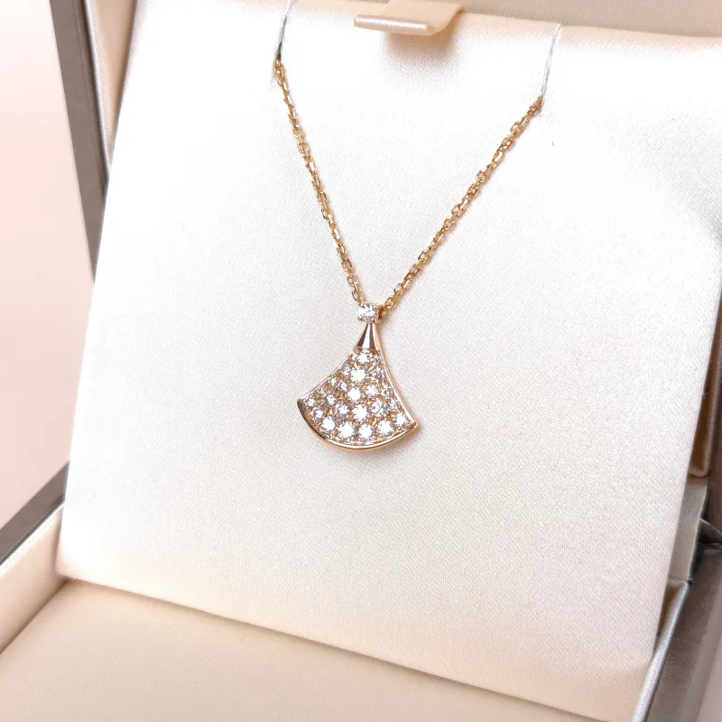 Bvlgari Necklace Divas' Dream Pavé Diamond Rose Gold Diamond18KR ose Gold Small 44cm — cover view 7 of 10