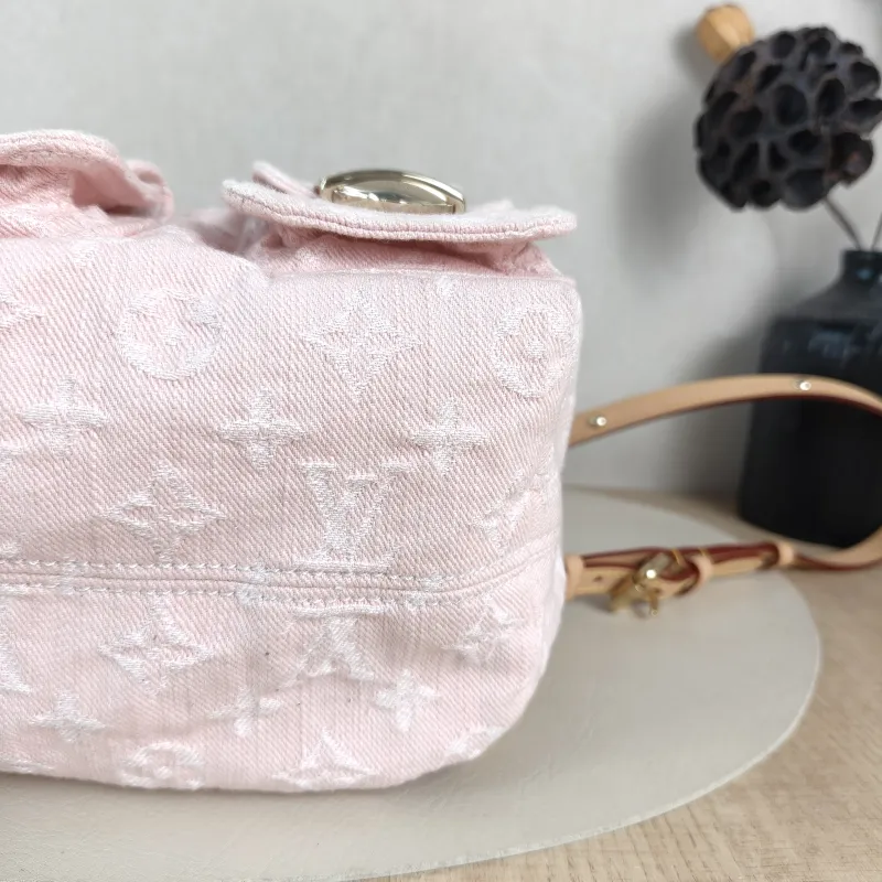 Louis Vuitton Backpack Venice Backpack Pink One Size 24 × 7 × 26 cm — detail view 11 of 14