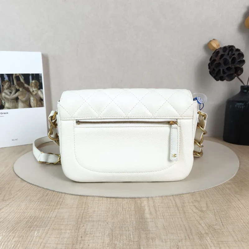 Chanel Crossbody Bag Crossbody Bag White Gold Grained Calfskin One Size 23 × 6 × 16 cm — cover view 4 of 5