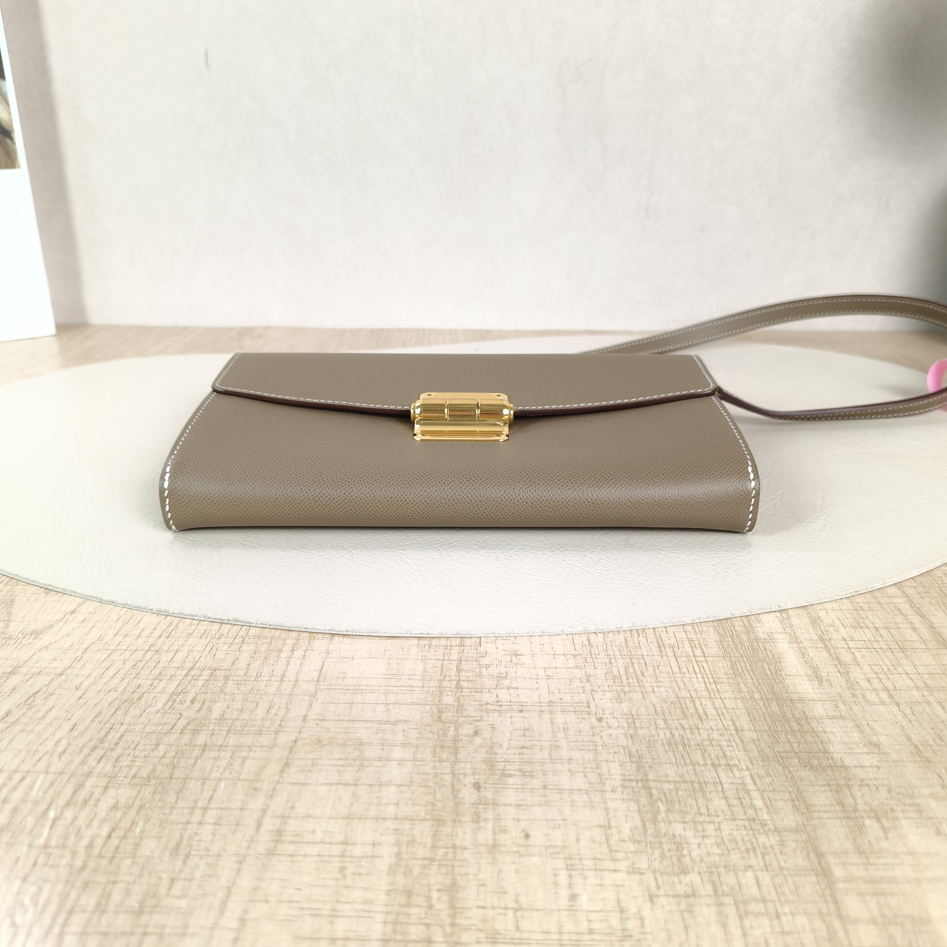 Hermès Crossbody Bag Charniere To Go woc Madame Calfskin One Size20.2 × 3.5 × 11.5 cm — cover view 3 of 5