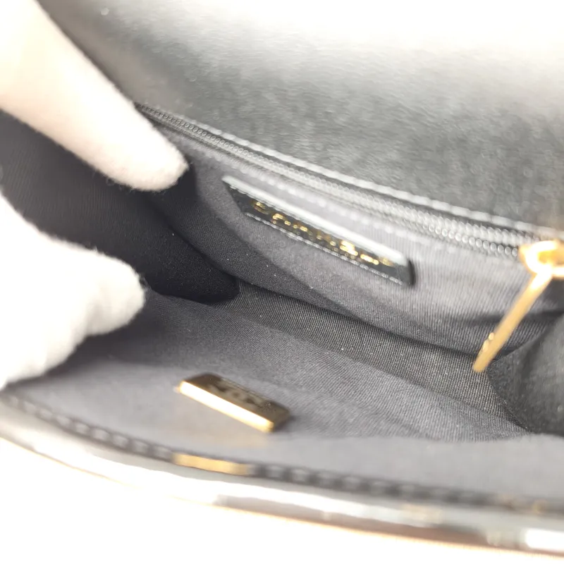 Chanel Crossbody Bag 22k Messenger Bag — detail view 7 of 11
