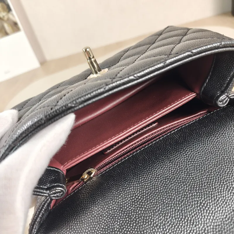 Chanel Top Handle Bag Coco Handle​ Black Grained Calfskin Mini 19 × 9 × 13 cm — detail view 8 of 12