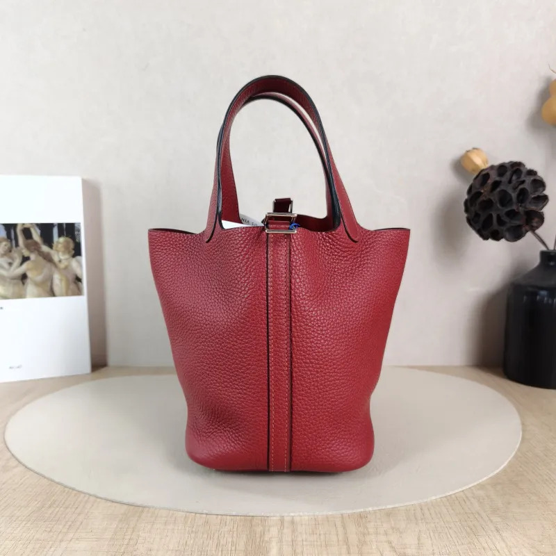 Hermès Top Handle Bag Picotin Lock 18 18 K1 TC Calfskin Small 18 × 13 × 18 cm A
