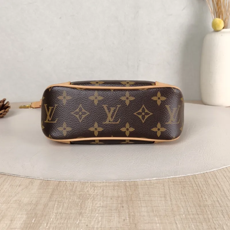 Louis Vuitton Crossbody Bag Boulogne PVC nano 19 × 8 × 13 cm Conditioned — cover view 3 of 5