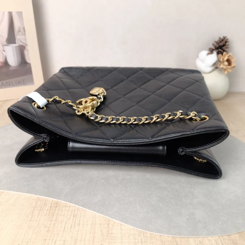 Chanel Shoulder Bag Tote Bag Black Lambskin One Size 30 × 10 × 23 cm — detail view 6 of 11