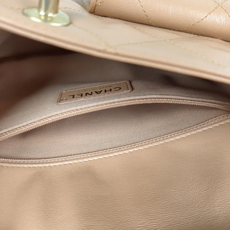 Chanel Shoulder Bag Supple Twins Hobo Calfskin Small 24.5 × 5 × 19 cm — detail view 10 of 17