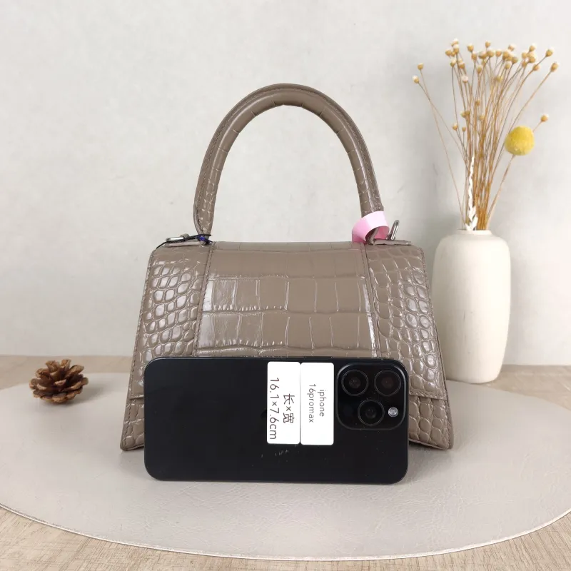 BALENCIAGA Crossbody Bag Hourglass Hourglass Bag Calfskin Small 23 × 10 × 14 cm — cover view 2 of 5
