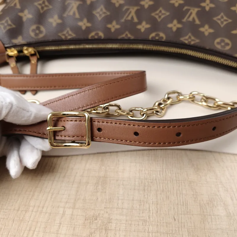 Louis Vuitton Crossbody Bag Loop Hobo Monogram PVC One Size38 × 10 × 26 cm — detail view 7 of 11