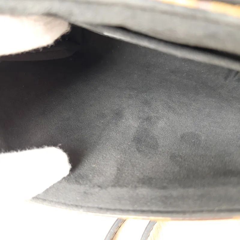 Louis Vuitton Crossbody Bag Locky BB Black PVC BB 20 × 7.5 × 16 cm — detail view 11 of 14