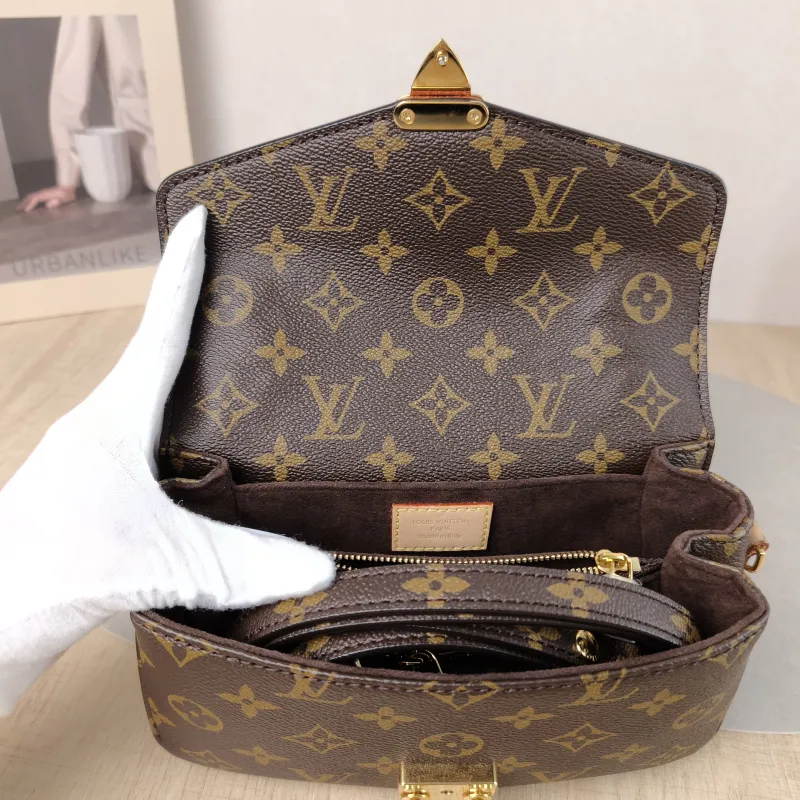 Louis Vuitton Crossbody Bag Pochette Métis East West Monogram PVC Small 21.5 × 6 × 13.5 cm — detail view 9 of 13
