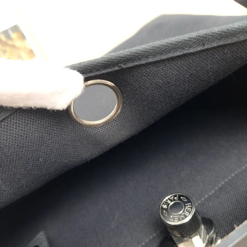 Hermès Shoulder Bag Herbag 31Black Canvas Canvas Berliner Medium31 × 10 × 25 cm — detail view 7 of 15