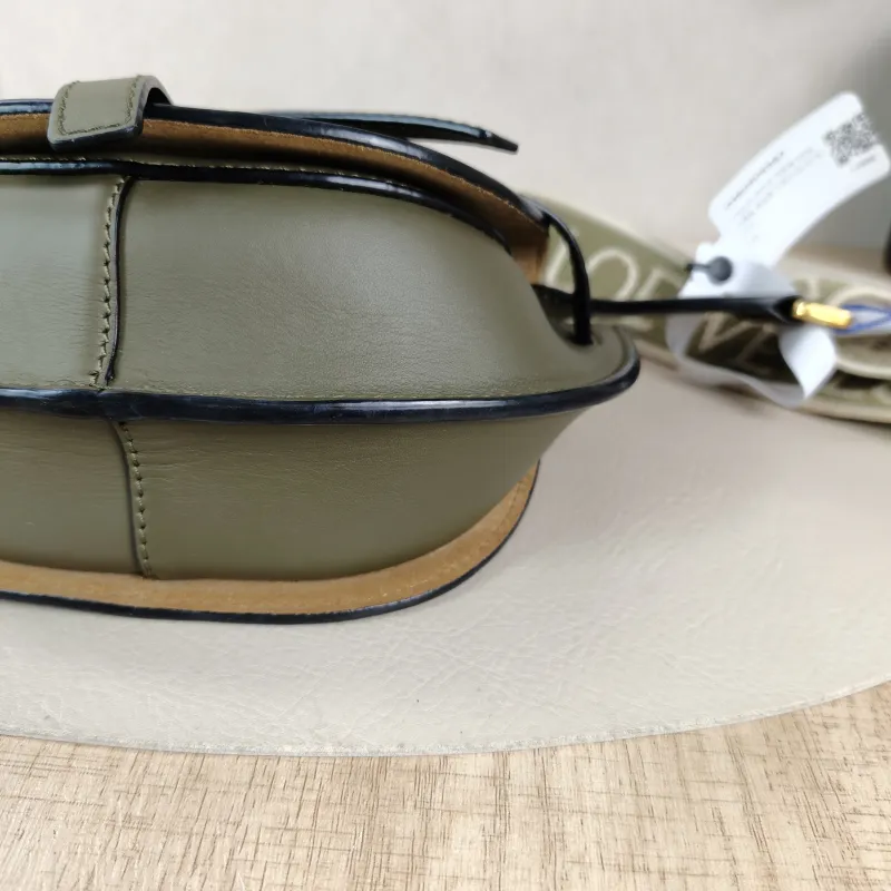 LOEWE Crossbody Bag Gate Green Calfskin Mini 15 × 8 × 12.5 cm — detail view 7 of 13