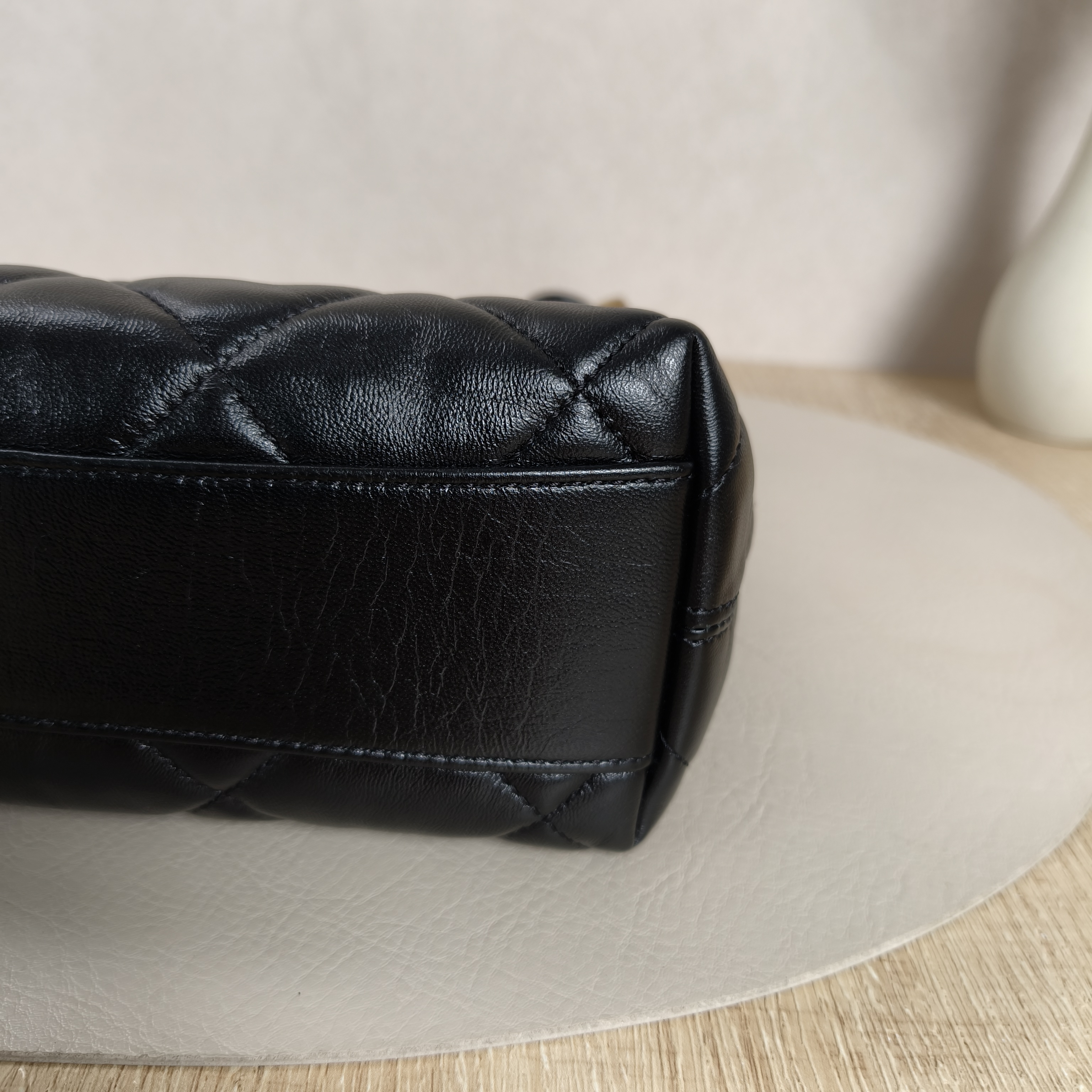 Chanel Shoulder Bag24A Hobo Black Lambskin Small22.5 × 8.5 × 19.5 cm — cover view 9 of 10