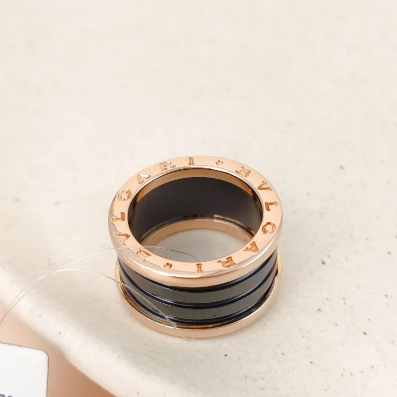Bvlgari Ring B.ZERO1Collection Rose Gold 18KR ose Gold One Size 53 — cover view 2 of 9
