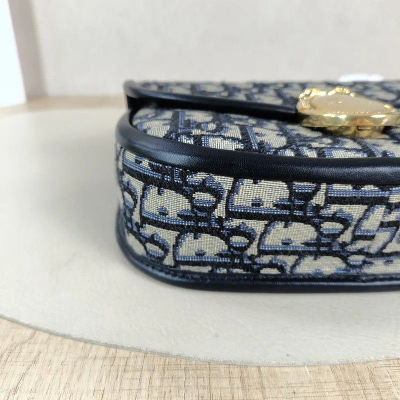 DIOR Shoulder Bag Médaillon Blue Canvas Small 21 × 5.5 × 12 cm — detail view 3 of 13