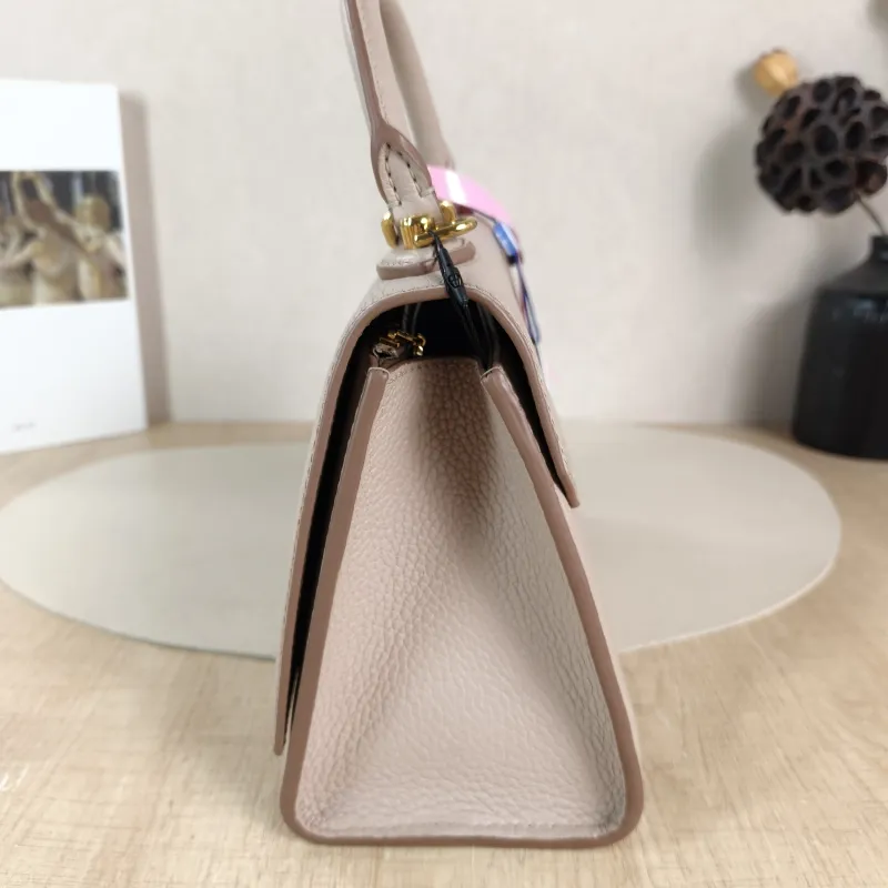 Louis Vuitton Crossbody Bag Twist One Handle Edition Calfskin Small 25 × 11 × 17 cm Conditioned — detail view 7 of 13