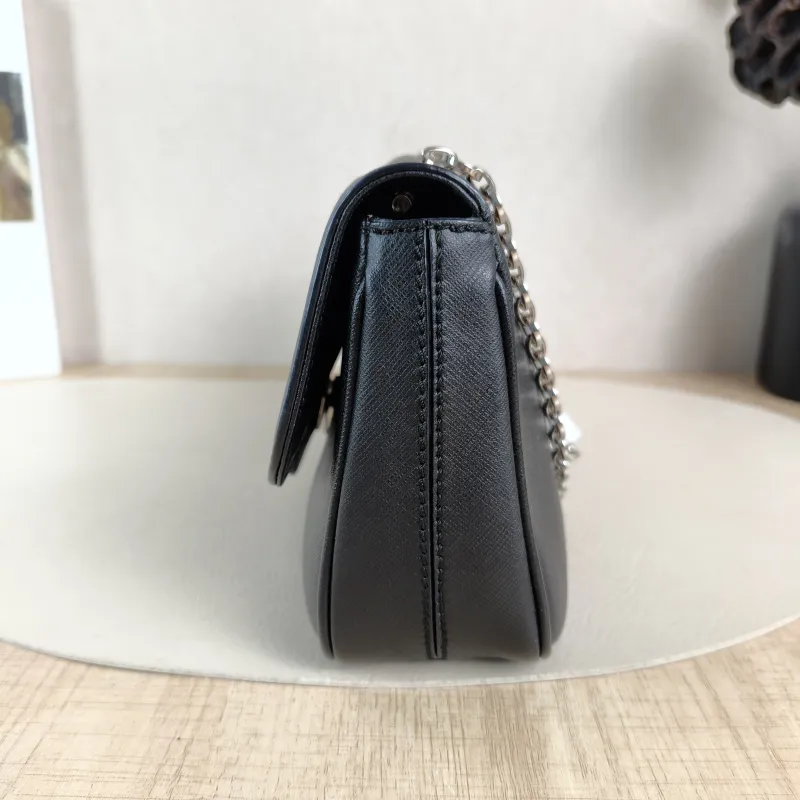 FERRAGAMO Shoulder Bag Shoulder Bag Black Calfskin One Size 24 × 6 × 14 cm — detail view 13 of 14