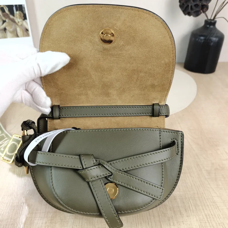 LOEWE Crossbody Bag Gate Dual Green Calfskin Mini 21 × 9.5 × 12.5 cm — detail view 4 of 12