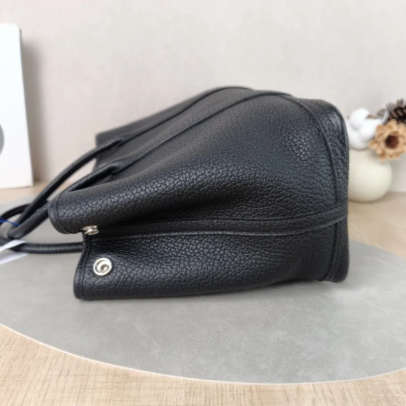 Hermès Top Handle Bag Garden Party 30 30Black Negonda Calfskin Medium30 × 13 × 21 cm — detail view 11 of 11