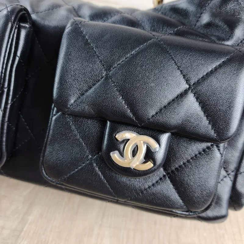 Chanel Shoulder Bag c hobo Black Lambskin Large 35 × 18 × 27 cm — detail view 5 of 12