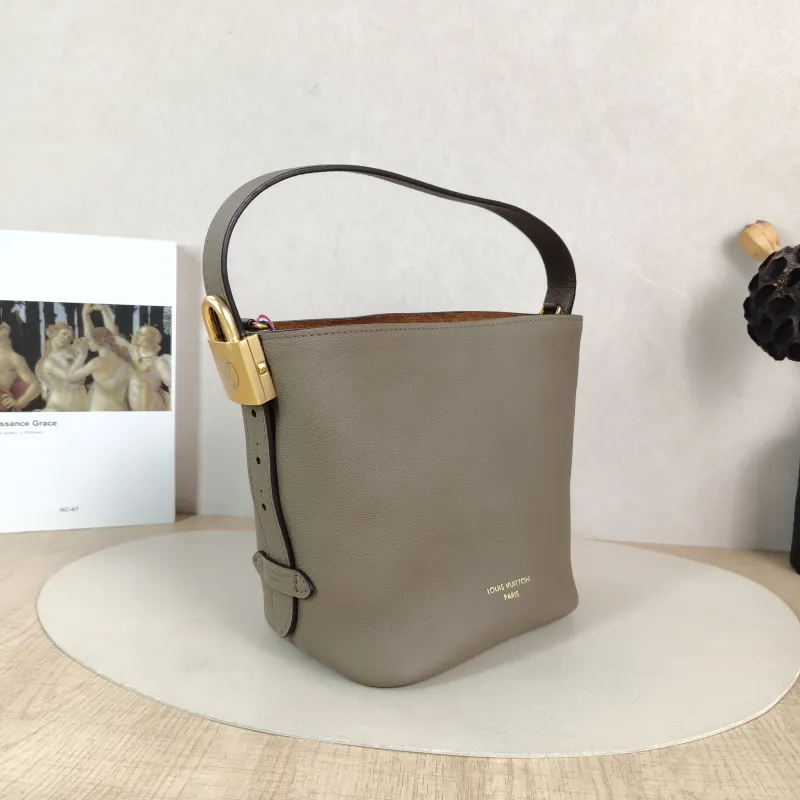 Louis Vuitton Top Handle Bag LOW KEY ALL IN BB Calfskin BB 16 × 12 × 18 cm — cover view 5 of 6