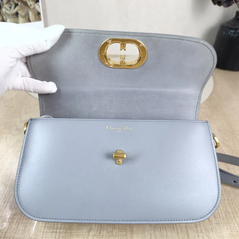 DIOR Crossbody Bag 30Montaigne 30 Avenue Grey Calfskin Small 23 × 6.5 × 13 cm — detail view 6 of 12