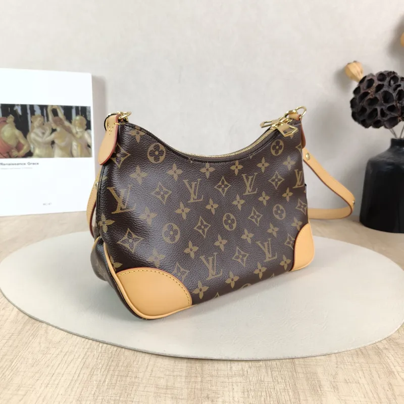 Louis Vuitton Crossbody Bag Boulogne PVC Small 26 × 9.5 × 16 cm — cover view 4 of 6