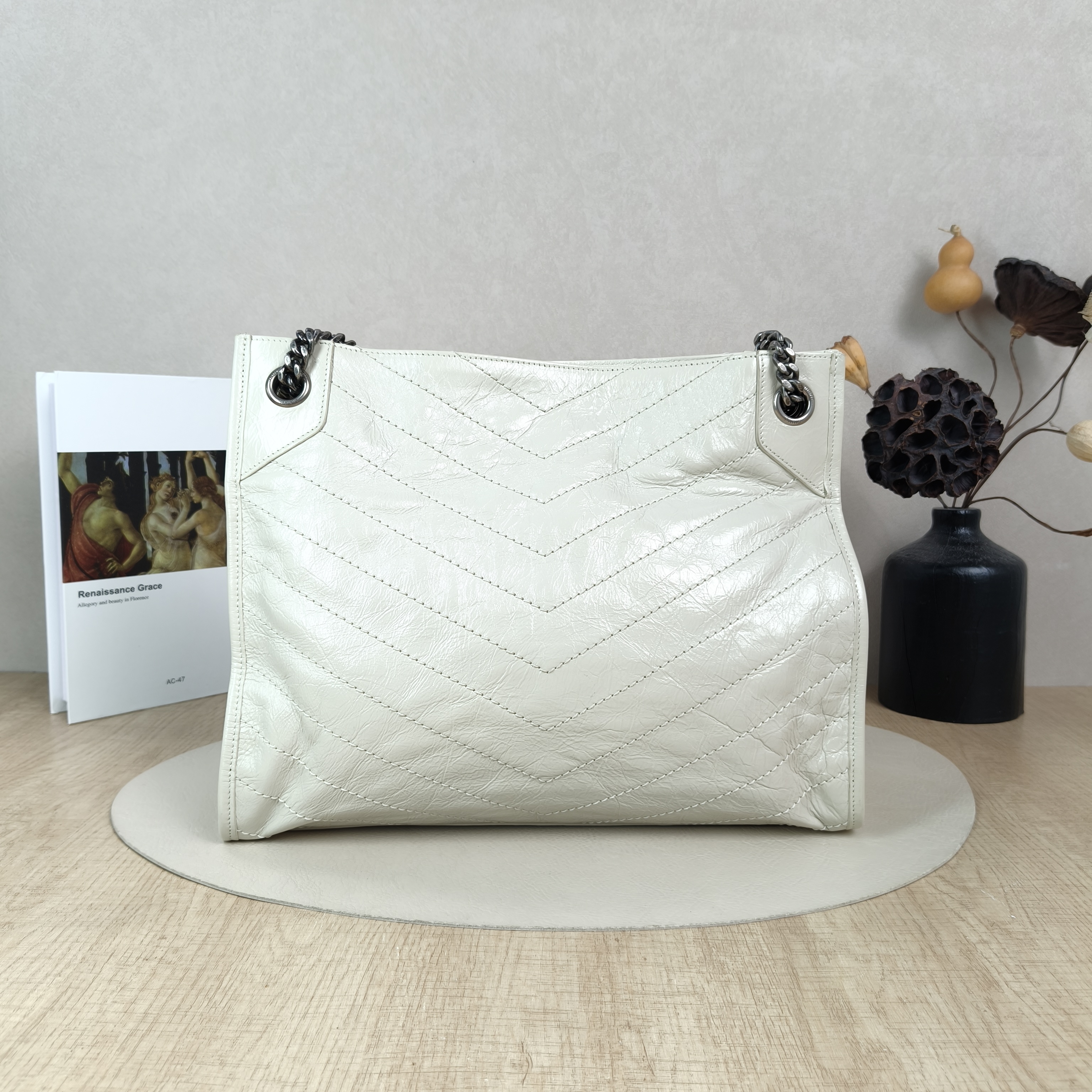SAINT LAURENT Shoulder Bag NIKI SHOPPING Shopping Tote White Calfskin Medium33 × 11.5 × 27 cm — cover view 5 of 5