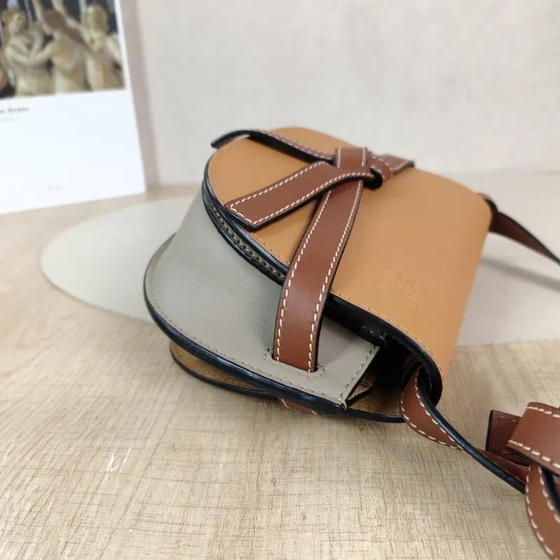 LOEWE Crossbody Bag Gate Colorblock Calfskin Mini 15 × 8 × 12.5 cm — detail view 3 of 12