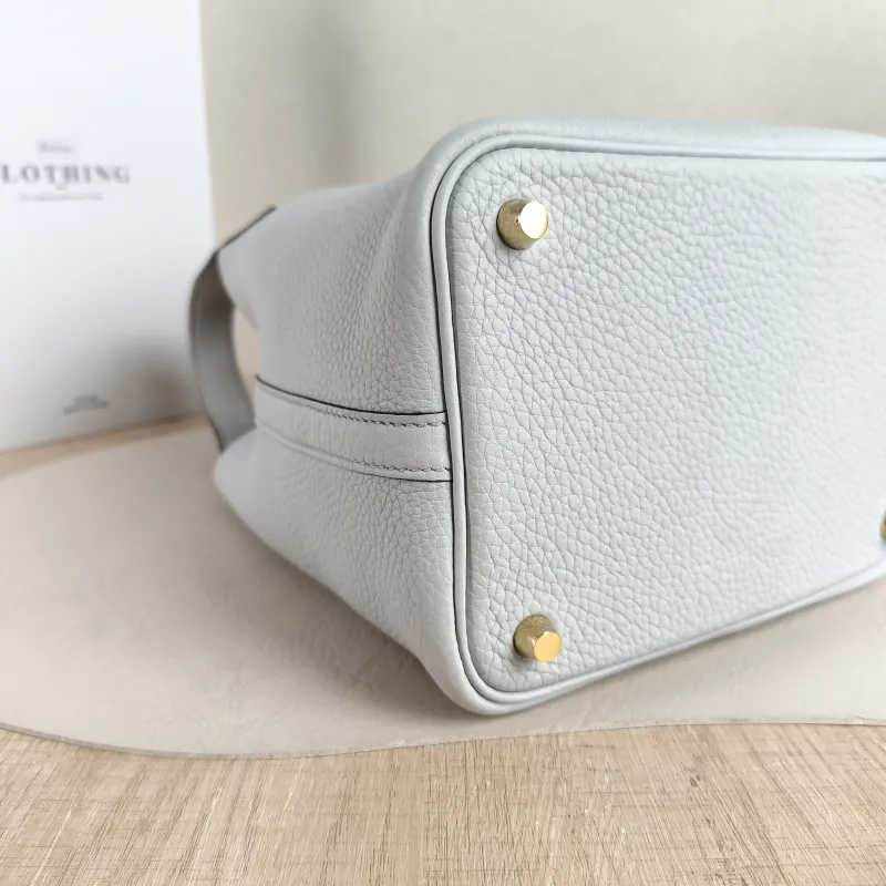 Hermès Top Handle Bag Picotin Lock 18 1808 Taurillon Clemence TC Calfskin Small18 × 13 × 18 cm — detail view 5 of 10
