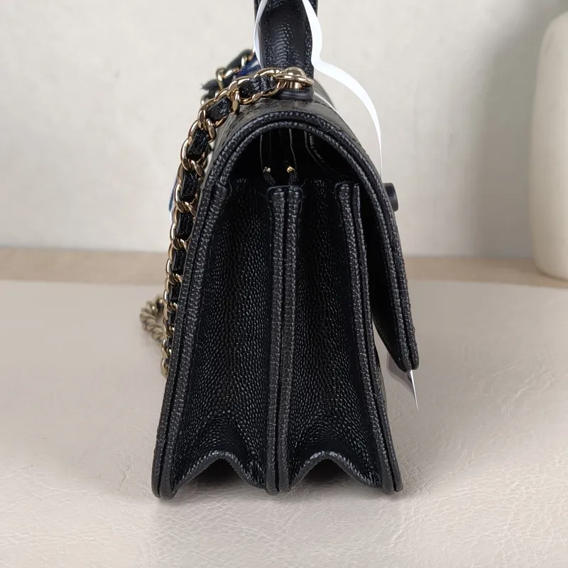 Chanel Crossbody Bag Black Grained Calfskin One Size19 × 7 × 11.5 cm — detail view 6 of 12