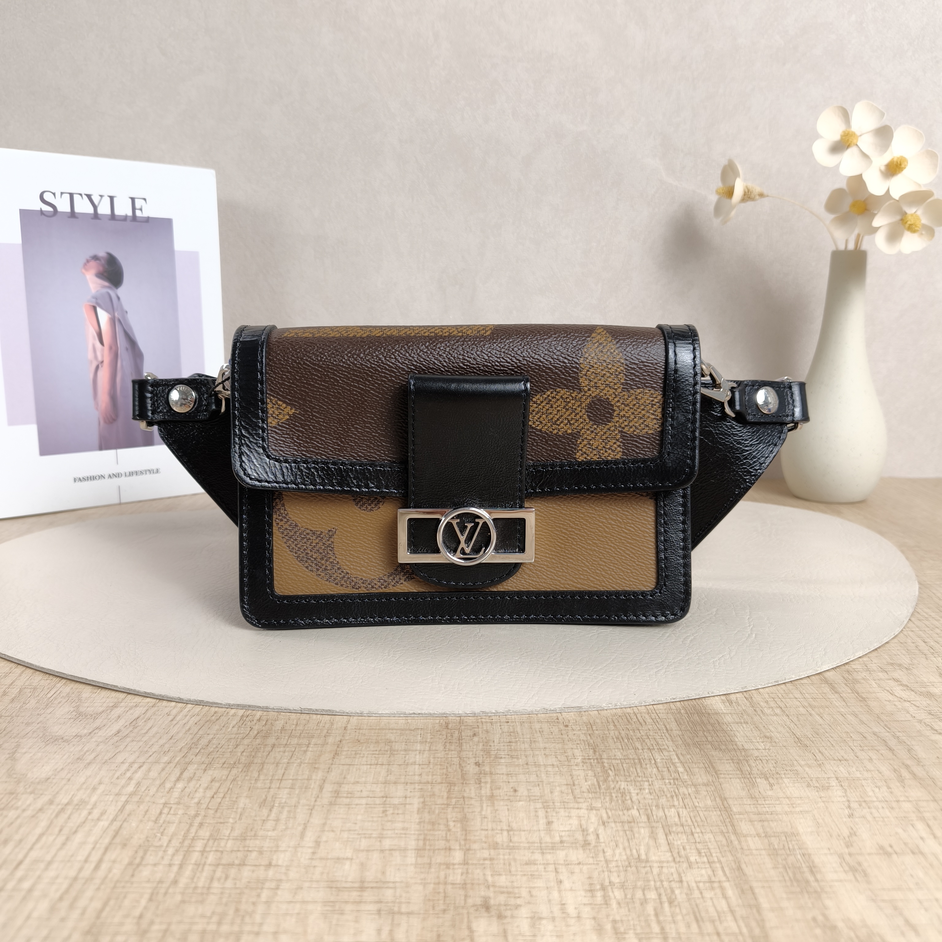 Louis Vuitton Belt Bag Dauphine Belt Bag Brown Black PVC One Size19 × 5 × 12 cm