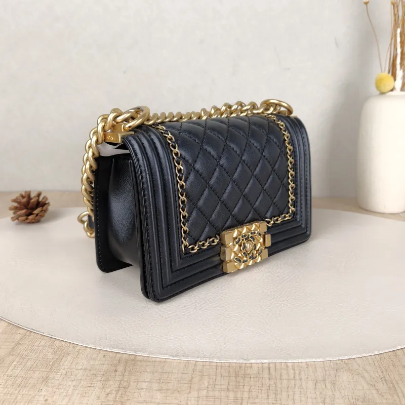 Chanel Crossbody Bag Le BoyBlack Calfskin Small 20.5 × 8.5 × 12 cm — cover view 4 of 5