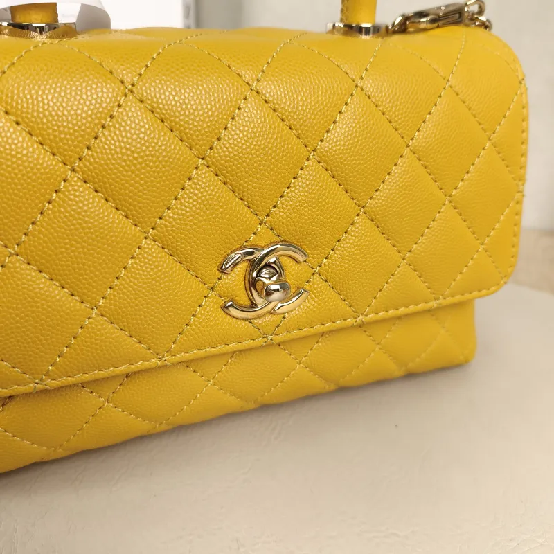 Chanel Crossbody Bag Coco Handle​ Yellow Calfskin Small24 × 10 × 14 cm — detail view 6 of 15