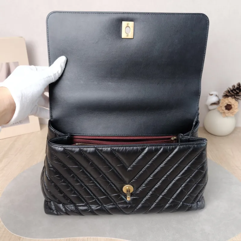 Chanel Top Handle Bag Coco Handle​ v Black Waxed Leather Calfskin Medium 29 × 12 × 18 cm 26 — detail view 3 of 13