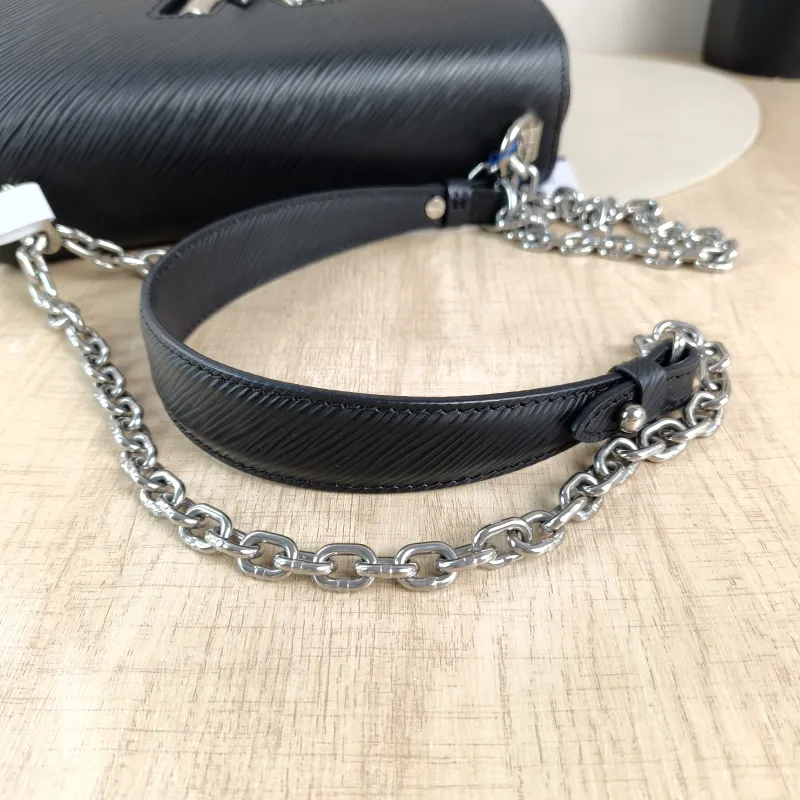 Louis Vuitton Crossbody Bag Twist Black Epi Embossed Calfskin Medium 23 × 9.5 × 17 cm — detail view 4 of 13