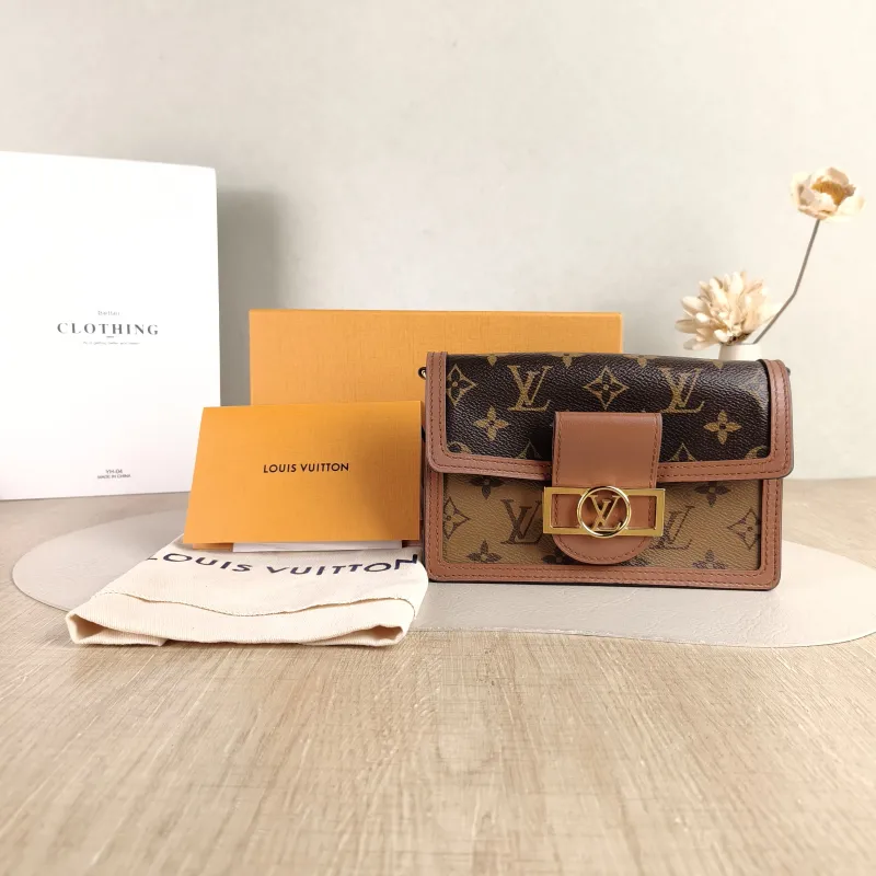 Louis Vuitton Crossbody Bag Dauphine Monogram PVC Mini 20 × 9 × 15 cm — cover view 2 of 6