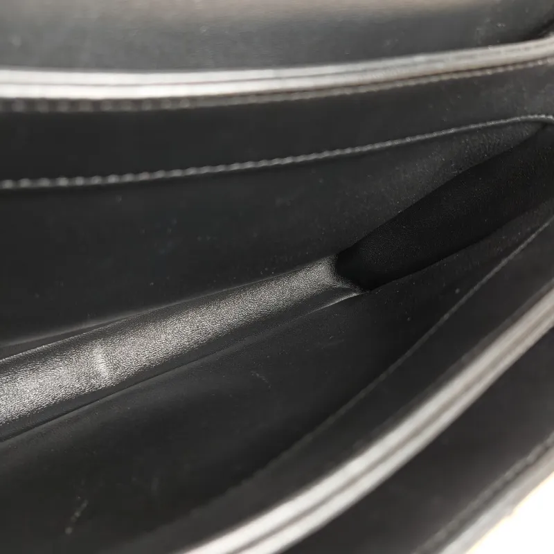 Chanel Crossbody Bag Trendy CC Black with Gold-Tone Hardware V Lambskin Large 30 × 12 × 19 cm 25 — detail view 5 of 14