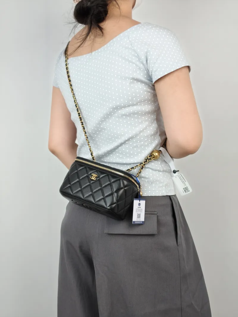 Chanel Crossbody Bag Edition Black Lambskin One Size17 × 8 × 9.5 cm — on-model view 2 of 2