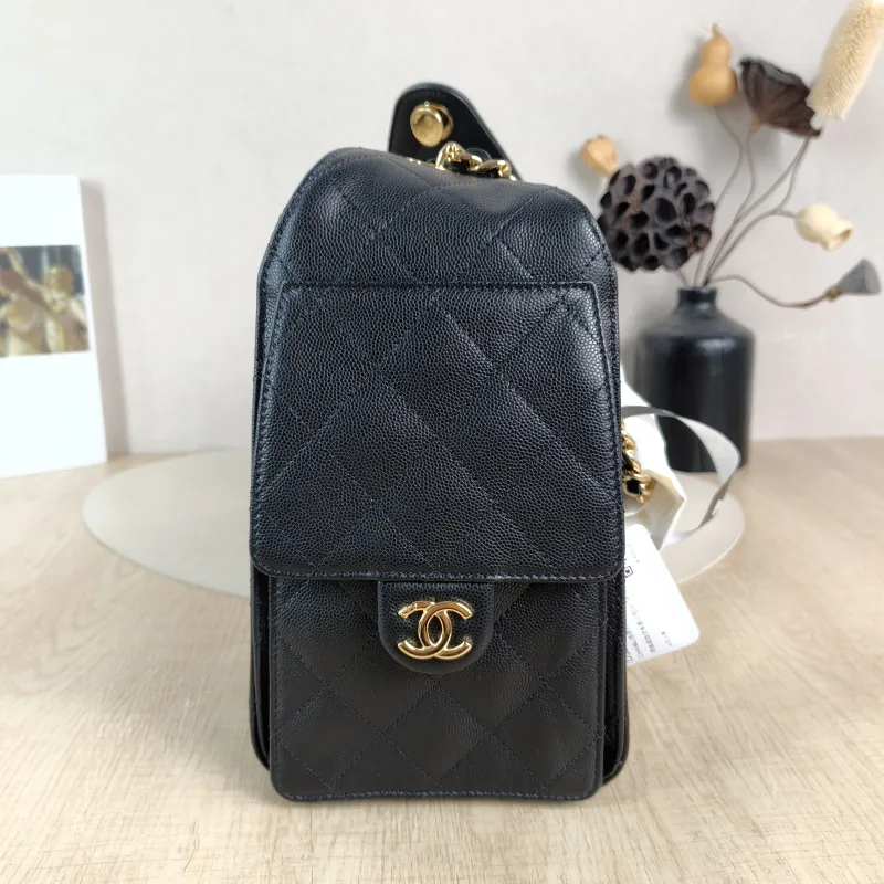 Chanel Shoulder Bag25Bag Black Grained Calfskin Small26 × 14 × 30 cm — detail view 7 of 13
