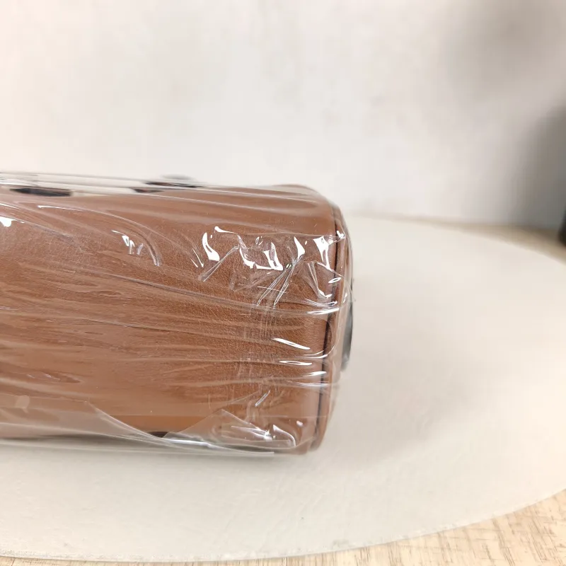 CELINE Crossbody Bag Calfskin Mini 14 × 7.5 × 9.5 cm — detail view 6 of 12